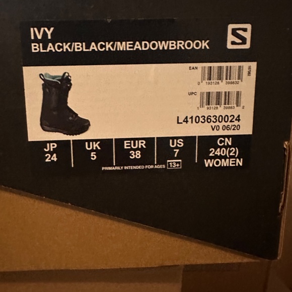 COPY - Brand new Salomon Women’s snowboard boots - Picture 5 of 6